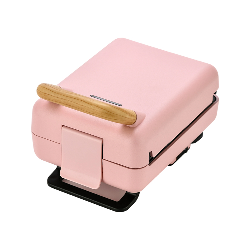 Sendvičovač BJX-S015 s drevenou rukoväťou a pevnou doskou